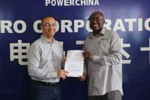 Minister-of-state-for-energy-issues-certificate-of-completion-for-Karuma-HPP-4
