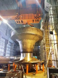 the_lowering_of_the_turbine_unit_8-december_2017_2_20171211_1220159290