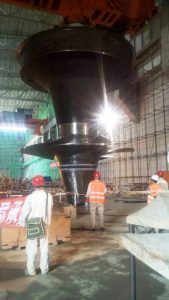 the_lowering_of_the_turbine_unit_8-december_2017_7_20171211_1242386529